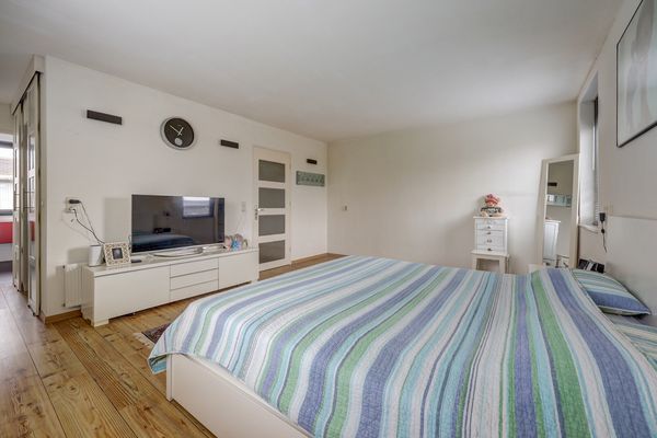 Leeuwenburg 40, BARENDRECHT