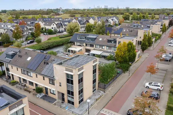 Leeuwenburg 40, BARENDRECHT