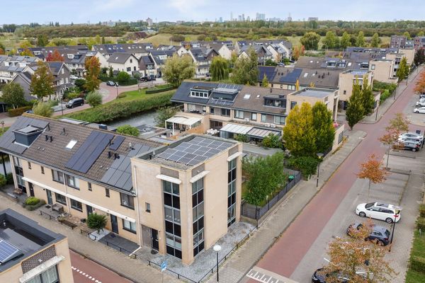 Leeuwenburg 40, BARENDRECHT