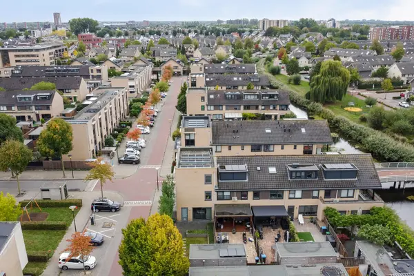 Leeuwenburg 40, BARENDRECHT