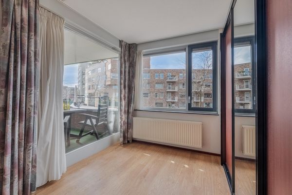 Reling 145, BARENDRECHT