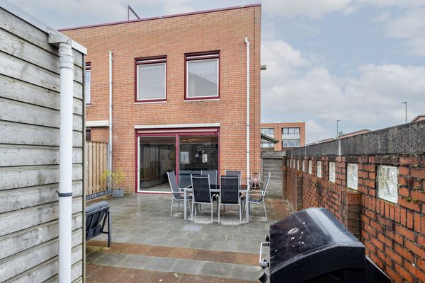 Zuidzijdsedijk 140, HOOGVLIET ROTTERDAM