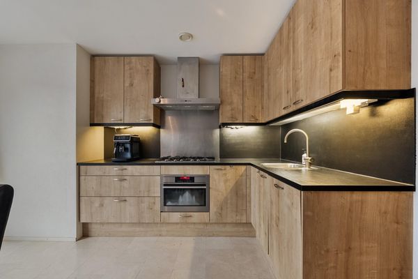 Zalmwater 79, BARENDRECHT