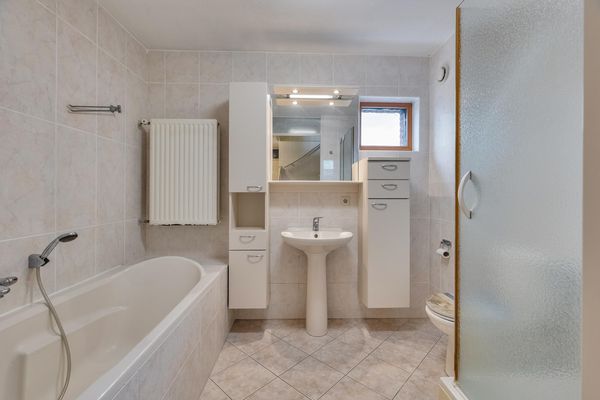 Zalmwater 79, BARENDRECHT