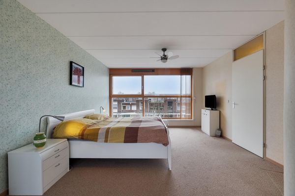 Zalmwater 79, BARENDRECHT