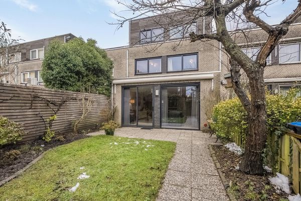 Zalmwater 79, BARENDRECHT