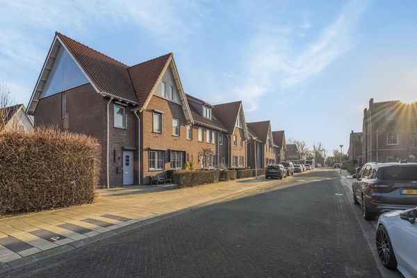 Weissenbruchlaan 1, RHOON