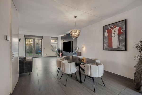 Weissenbruchlaan 1, RHOON