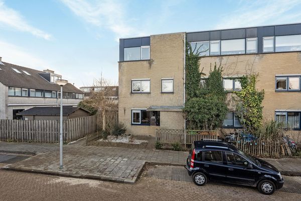 Rietdekker 40, POORTUGAAL