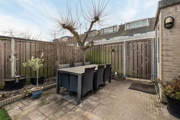 Rietdekker 40, POORTUGAAL