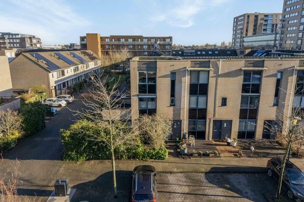 Leeuwenburg 147, BARENDRECHT