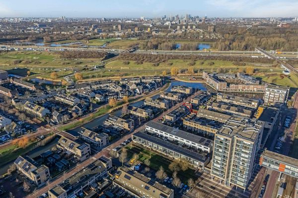 Leeuwenburg 147, BARENDRECHT