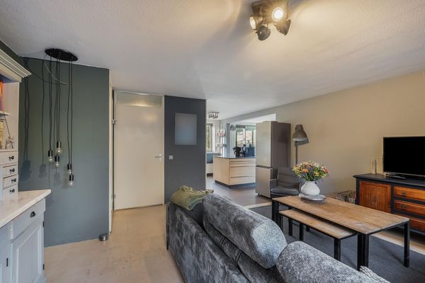 Leeuwenburg 147, BARENDRECHT