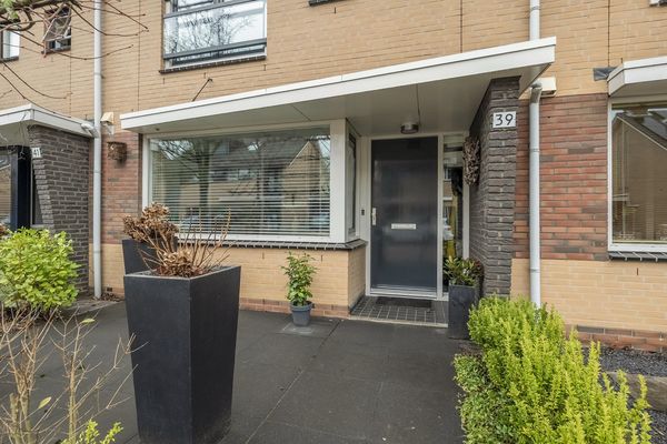 Van Ravesteyndreef 39, BARENDRECHT