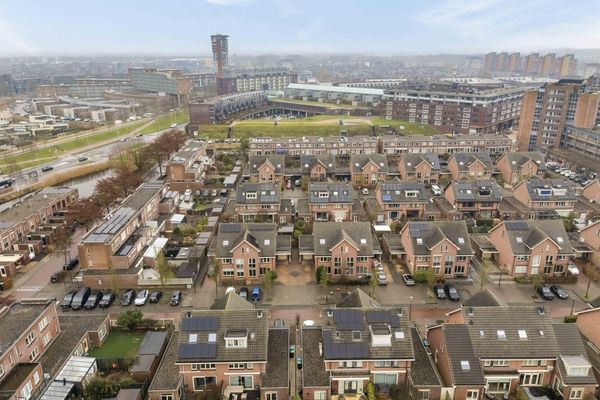 Roentgenhaven 6, BARENDRECHT