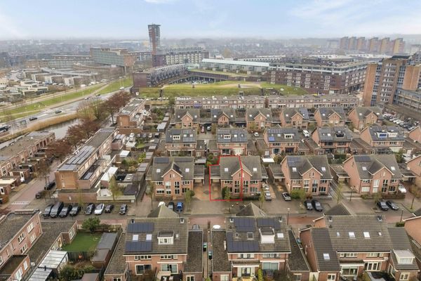 Roentgenhaven 6, BARENDRECHT