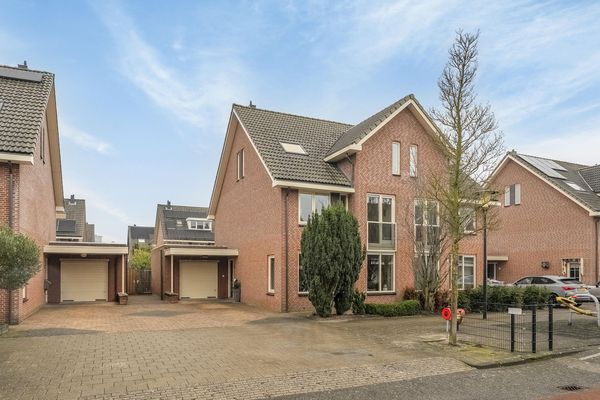 Roentgenhaven 6, BARENDRECHT