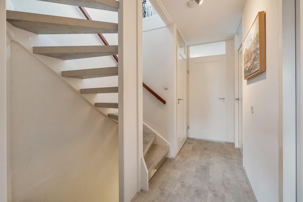 Roentgenhaven 6, BARENDRECHT