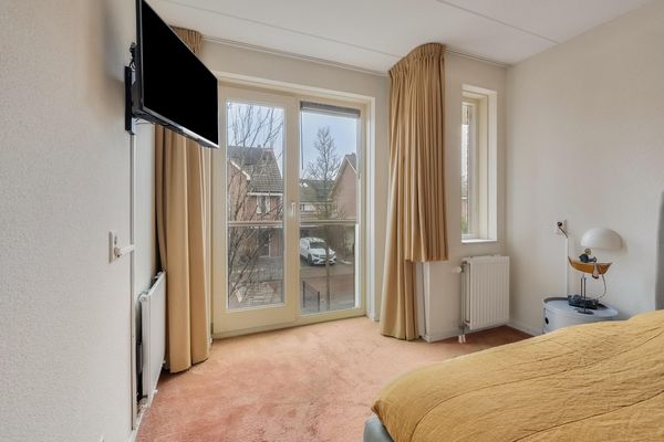 Roentgenhaven 6, BARENDRECHT