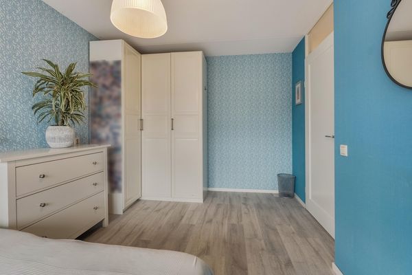 Roentgenhaven 6, BARENDRECHT