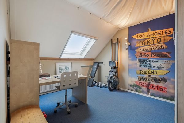 Roentgenhaven 6, BARENDRECHT