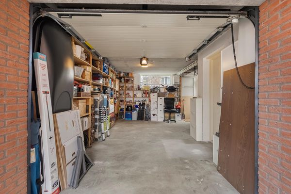 Roentgenhaven 6, BARENDRECHT