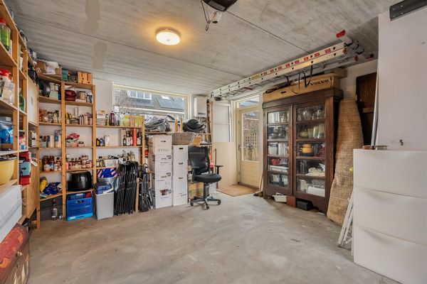 Roentgenhaven 6, BARENDRECHT