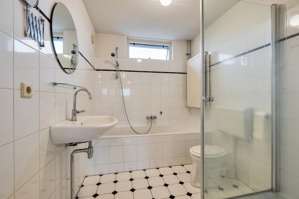 Van der Meulenstraat 5, BARENDRECHT