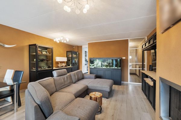 Schokker 26, BARENDRECHT