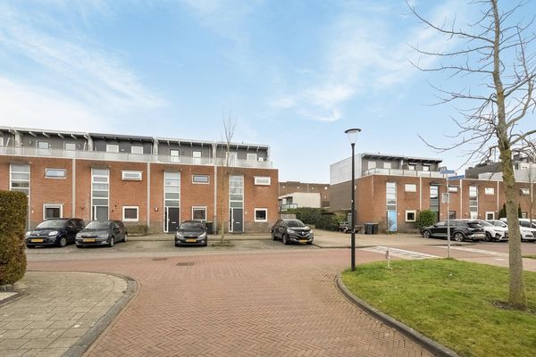 Elzenwede 28, BARENDRECHT