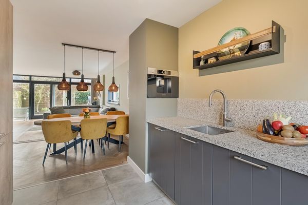 Elzenwede 28, BARENDRECHT