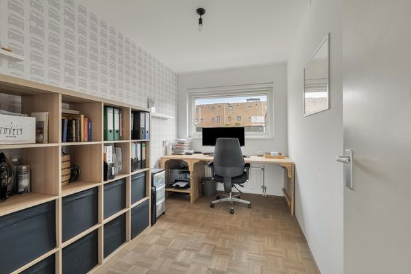 Elzenwede 28, BARENDRECHT