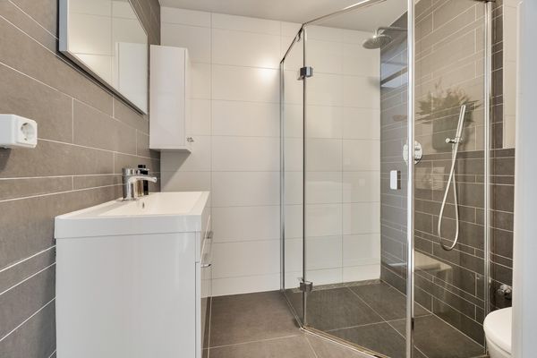 Elzenwede 28, BARENDRECHT