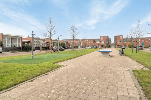 Elzenwede 28, BARENDRECHT