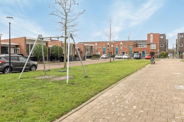 Elzenwede 28, BARENDRECHT