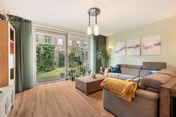 Roentgenstraat 73