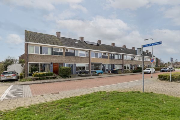 Zwaluwenlaan 52, RHOON