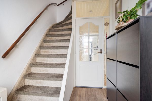 Zwaluwenlaan 52, RHOON