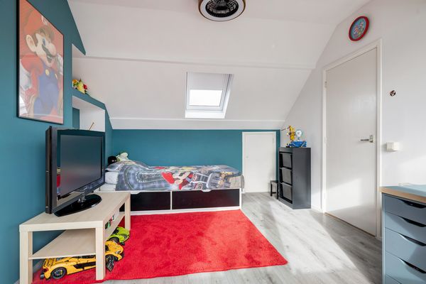 Zwaluwenlaan 52, RHOON