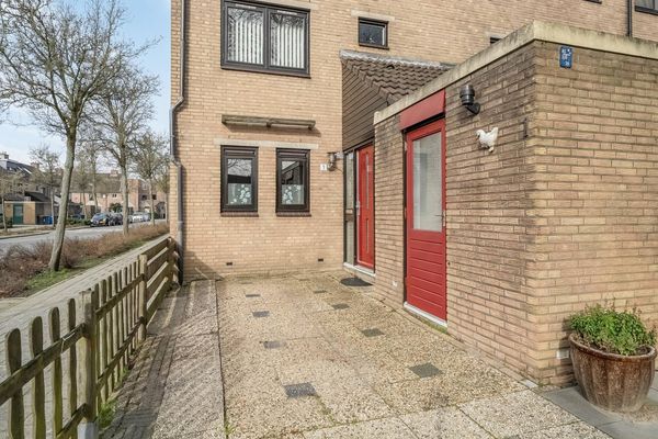 Lijster 1, HOOGVLIET ROTTERDAM