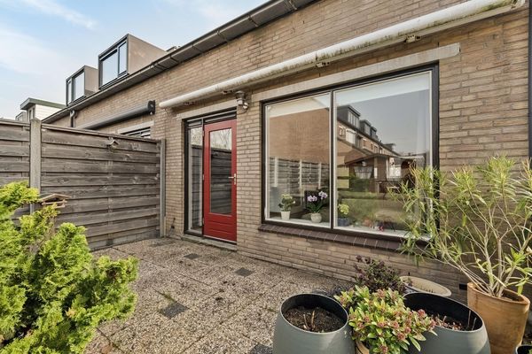 Lijster 1, HOOGVLIET ROTTERDAM