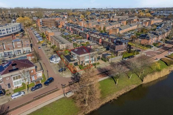 Meerwedesingel 68, BARENDRECHT