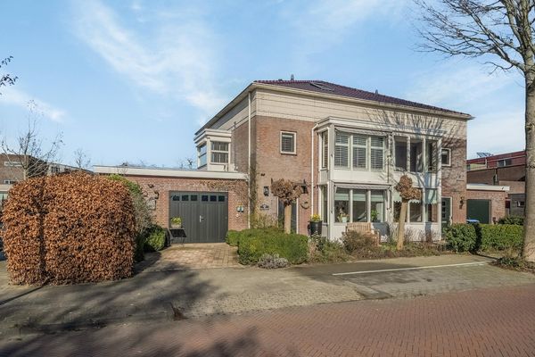 Meerwedesingel 68, BARENDRECHT