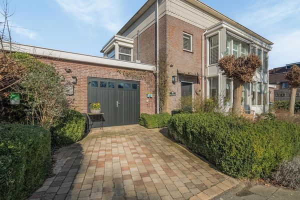 Meerwedesingel 68, BARENDRECHT