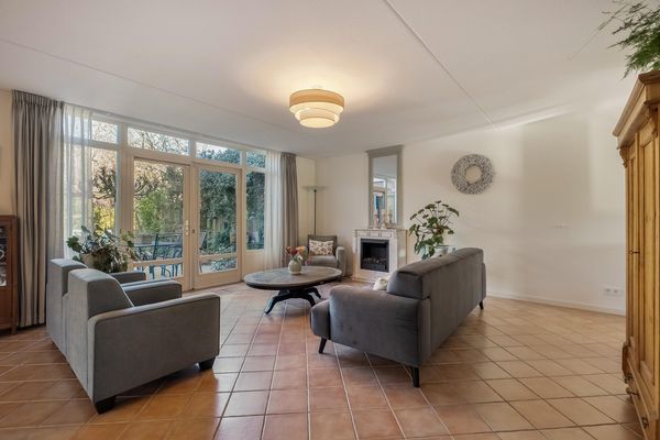 Meerwedesingel 68, BARENDRECHT