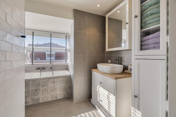 Meerwedesingel 68, BARENDRECHT