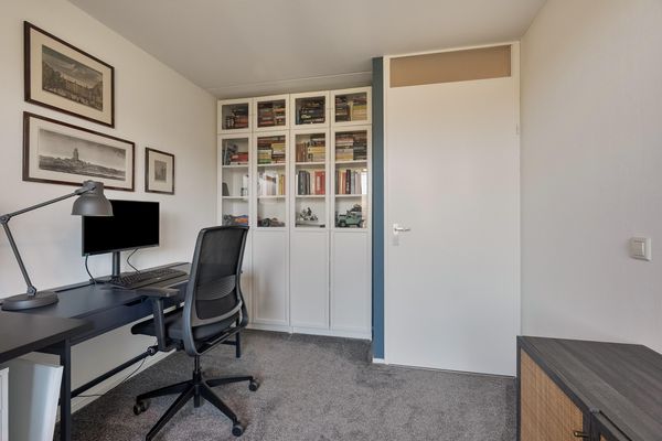 Meerwedesingel 68, BARENDRECHT