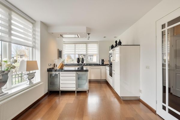 Riedergaarde 12, BARENDRECHT