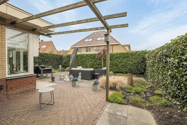 Riedergaarde 12, BARENDRECHT