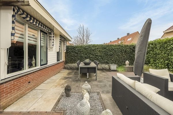 Riedergaarde 12, BARENDRECHT